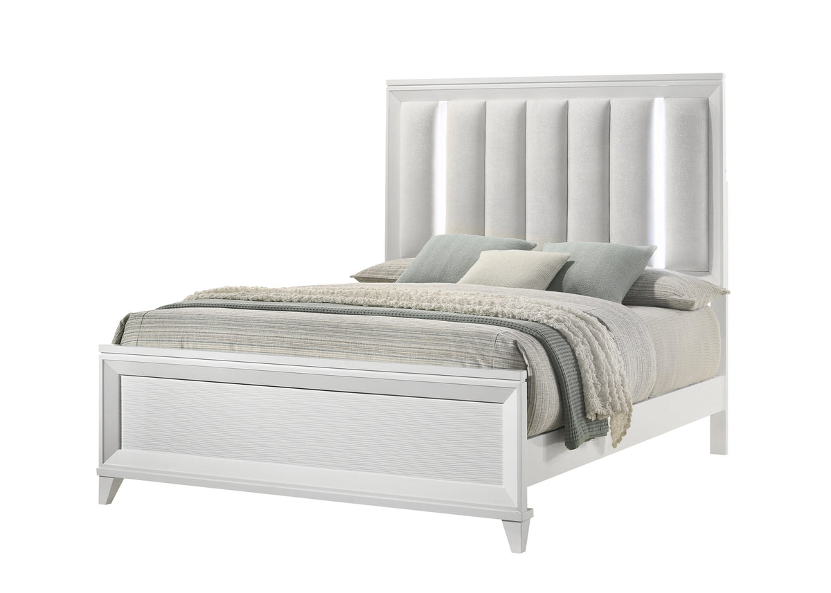 Crown Mark Furniture Cressida Queen Upholstered Panel Bed in White B7300-Q image