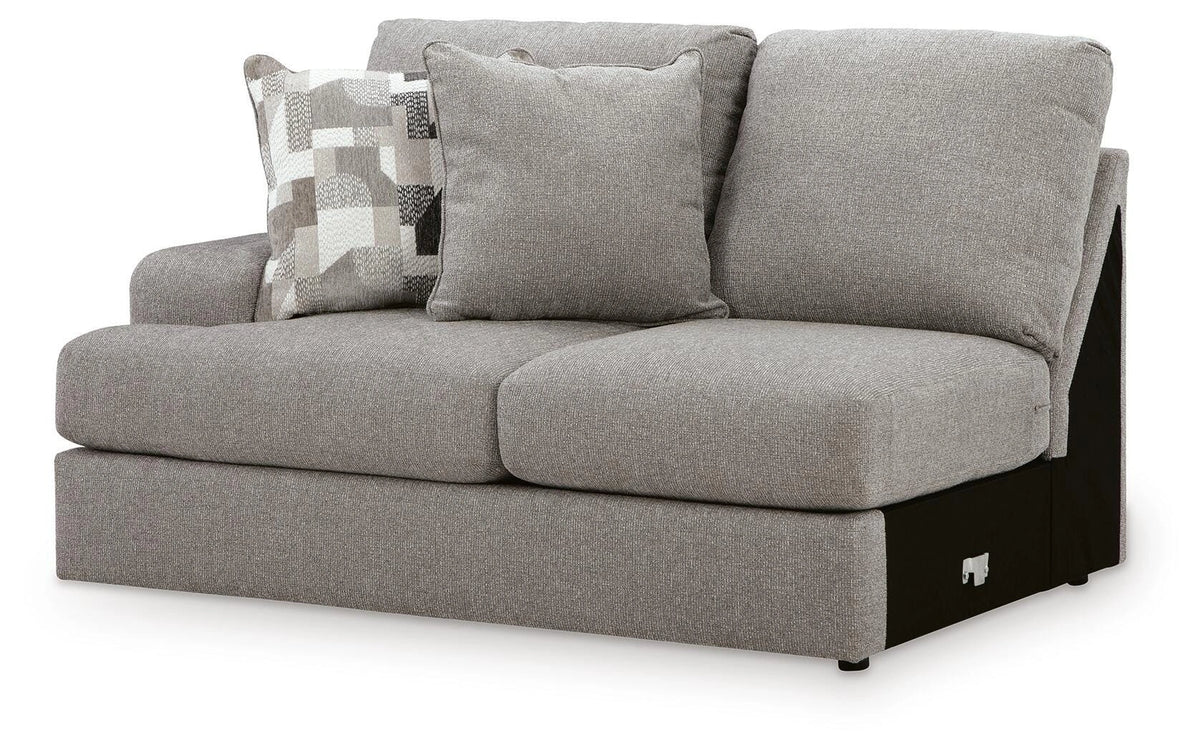 Lindon Sectional with Chaise