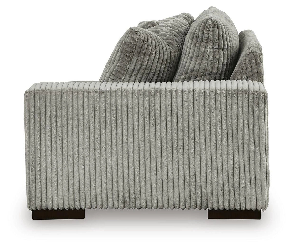 Lindyn Sectional with Chaise