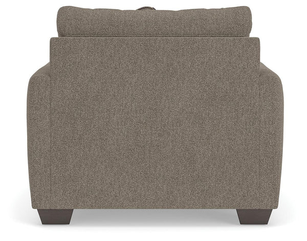 Triston-Peaks Oversized Chair