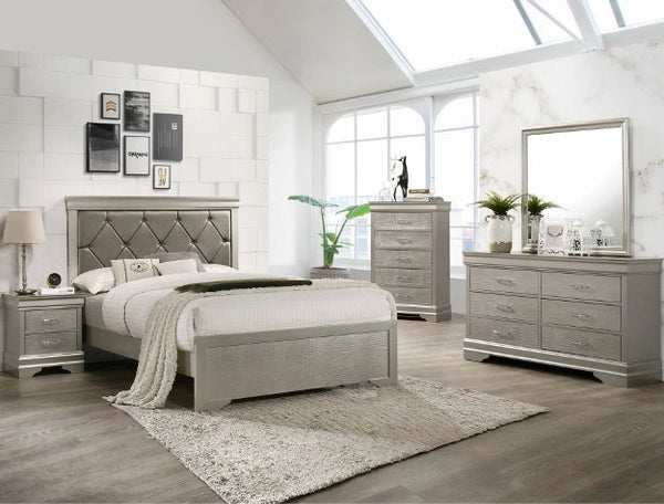Crown Mark Amalia Chest in Silver image