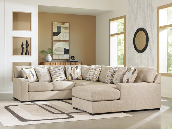 Laurelgrove Sectional with Chaise