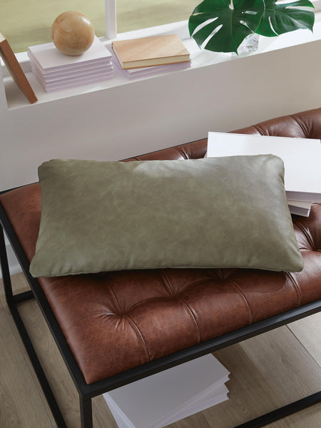 Danvale Pillow (Set of 4)