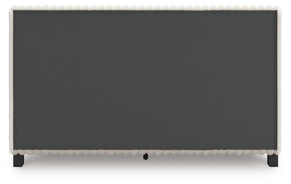 Zuraleus Bed