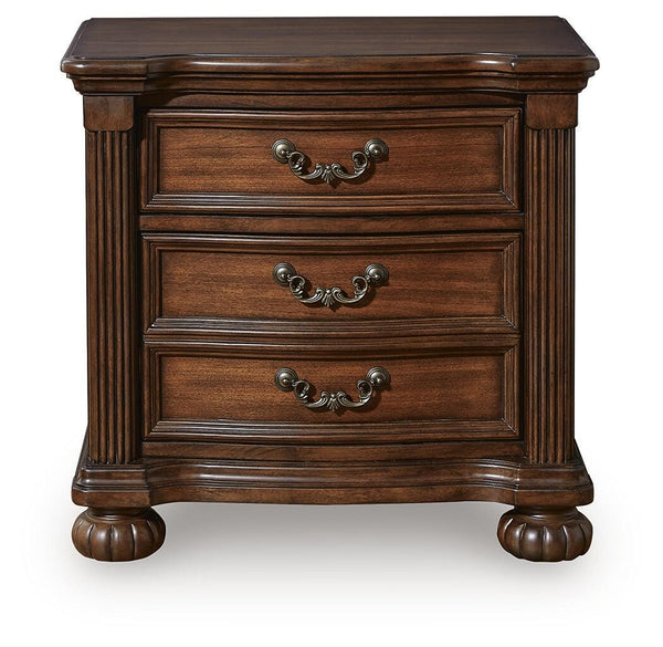 Lavinton Bedroom Set