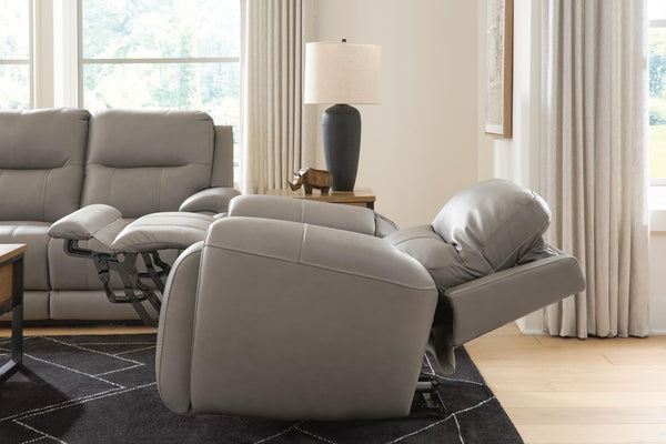 Real Moments Loveseat