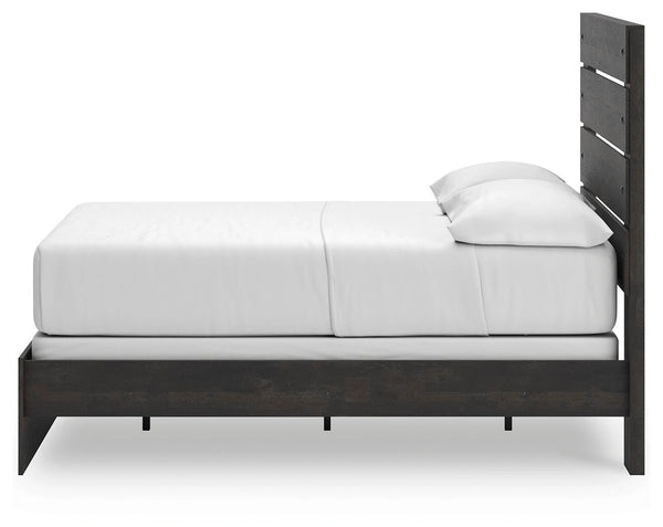 Hollivern Bedroom Set