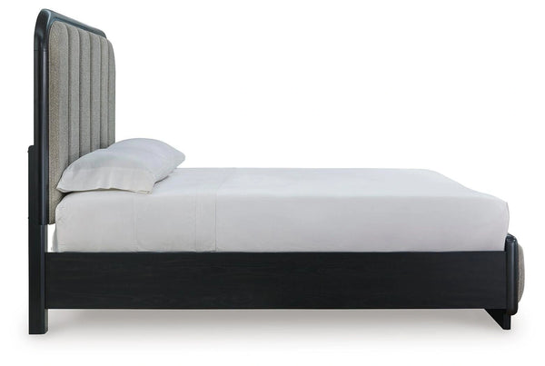 Rowanbeck Upholstered Bed
