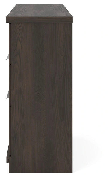 Shaehartin Dresser